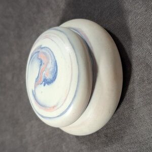 John Girling Pottery Agateware Porcelain Marbled Cream Pink Blue Lidded Pot VG